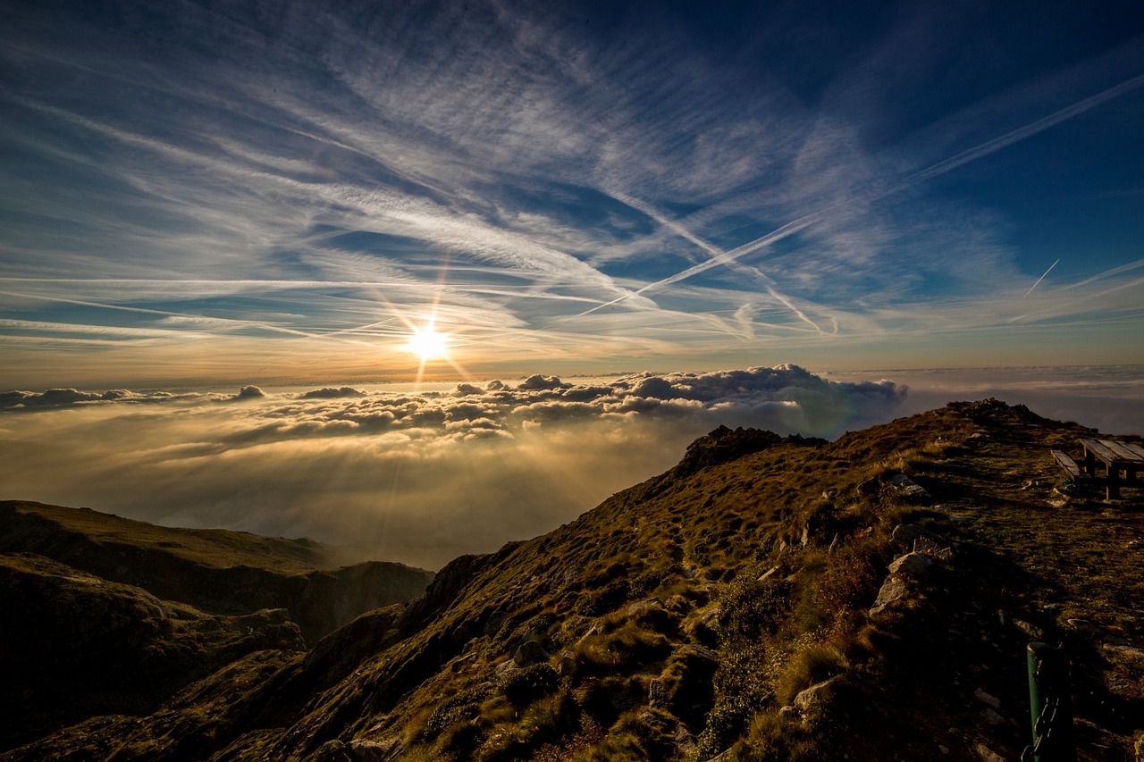 mountains-g48b00da92_1280